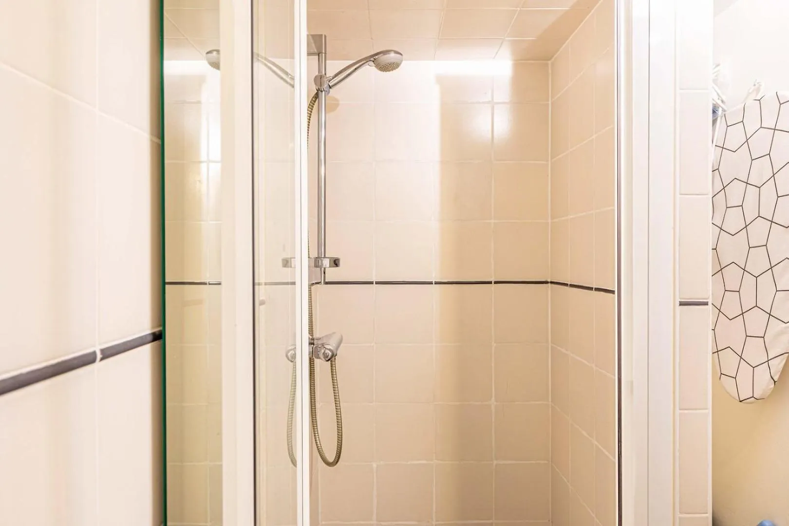 Guestready - Studio Cosy Saint Germain Apartment Paris